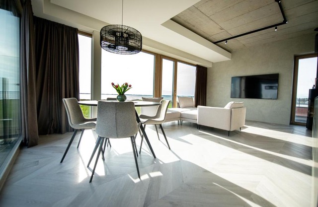 MARINIS Luxury Apartments - Svencelės Vėjai - 1st line by the Lagoon