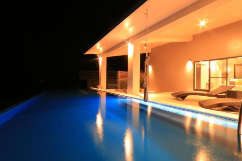 MARINX POOLVILLA NAKANDAKARI