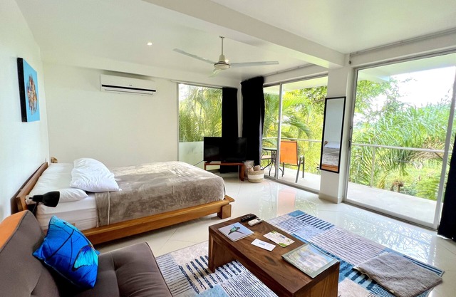 Mariposa: 1BR Apartment in Villa Mar y Sol - Tranquility & Wildlife!
