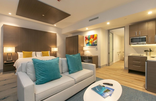 Marketplace Suites