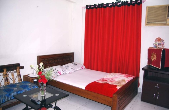 Marry House