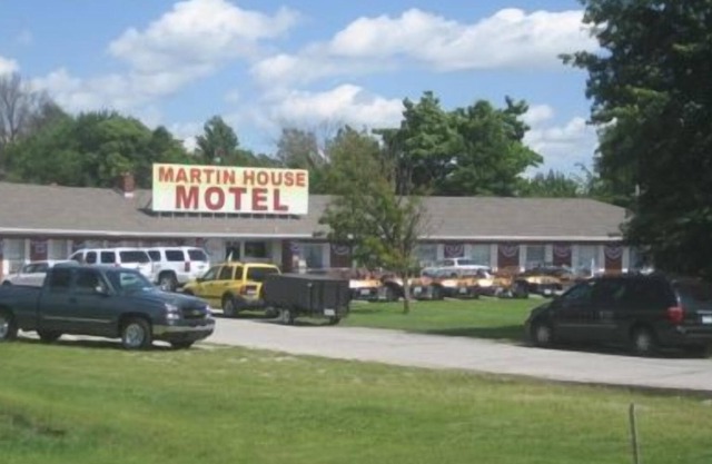 Martin House Motel