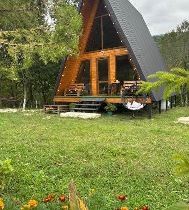 Martvili canyon cottage Love nest