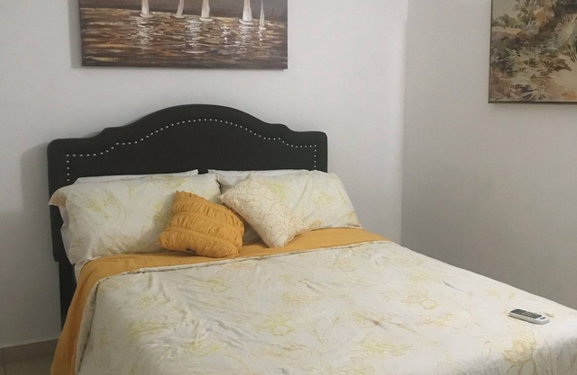 Marvelous 3-bedroom apartment with AC in Salinas near to everything