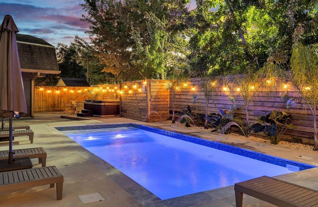 Marvelous 5BR, 5BA Mid-City abode - Minutes from French Quarter w/Pool and hot tub