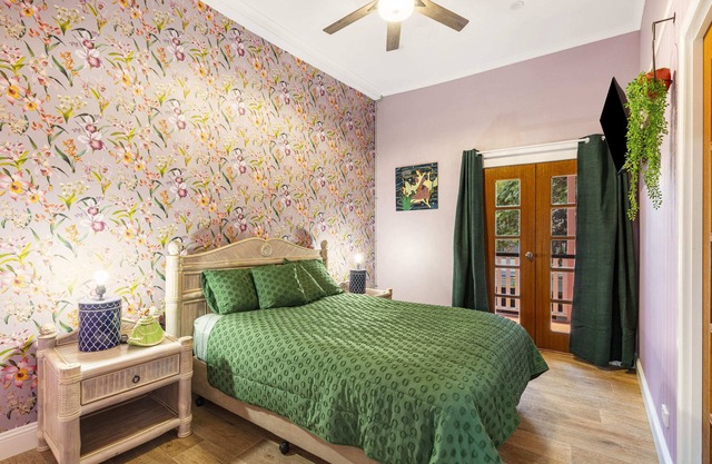 Mary's Manor - Stylish & Luxurious 3 Bedroom House - Pets Allowed!