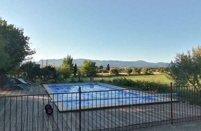 Mas en Provence with swimming pool in the heart of nature