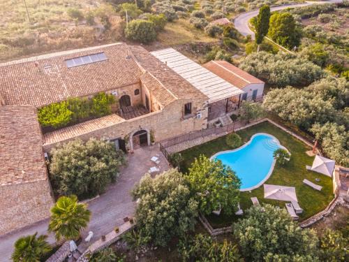 Masseria Fortificata Lo Zafferaneto