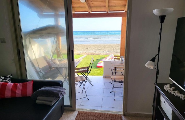 Mattis Seafront Beachhouse