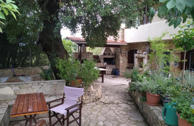 Mavromichelos Traditional House