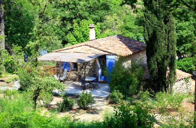 Mazette, cozy little house for 2 people in Provence, 4 stars