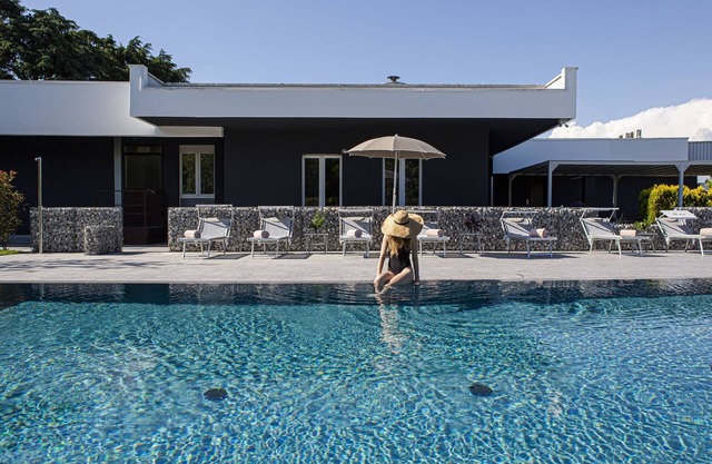 MEALBA HOTEL Suite & Pool