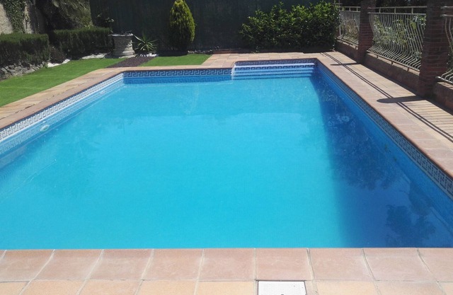 MEDITERRANEAN CHALET WITH SWIMMING POOL