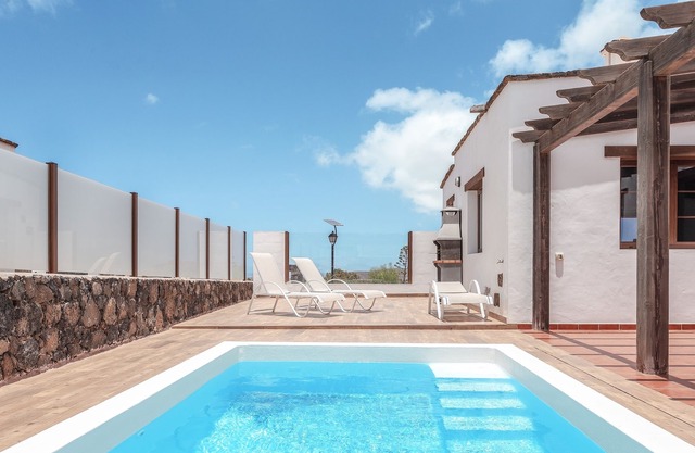 Mediterranean Holiday Home "Casa Sandri" with Sea view, Mountain View