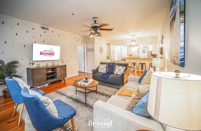 Meet Me At The Lake | 3 Bed, 2 Bath