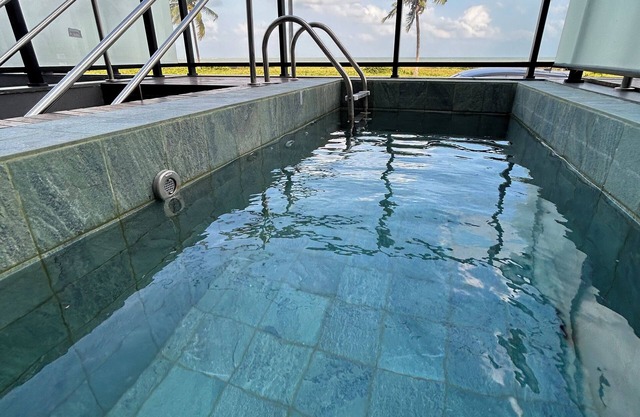 Melhores Flats - Luxuoso beira-mar