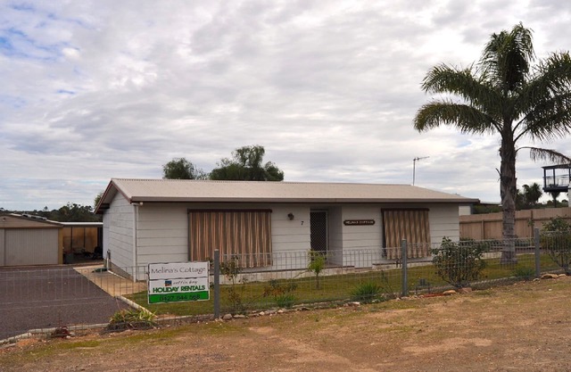 Melina's Cottage is a neat, tidy, budget property