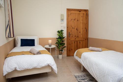 Melita Seafront Guest House - Twin Room 22