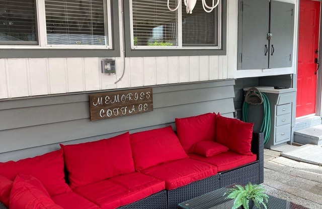 Memories Cottage is steps from beach and close to water slides amusement park.