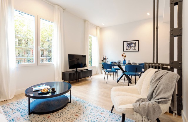 MENINA - Apartment + Office in Velázquez, Salamanca