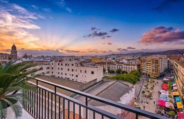 Mercedes - Holiday penthouse in Malaga by Solaga