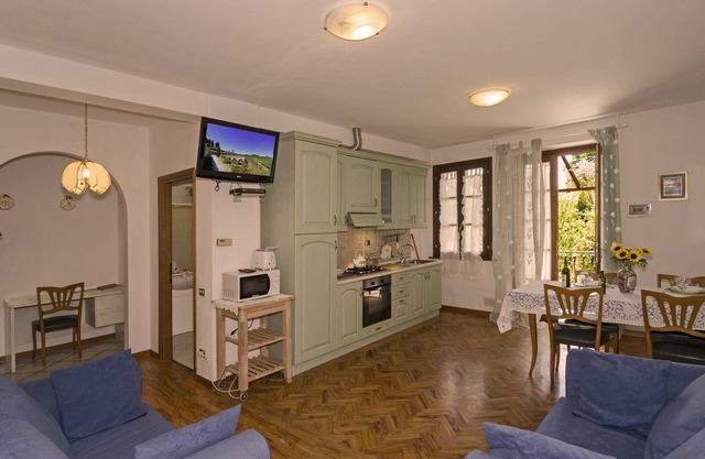 Meriggio apartment, Charming Farmhouse Private Pool and Private Outside Area