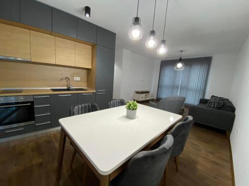 Merjay Garden Residence