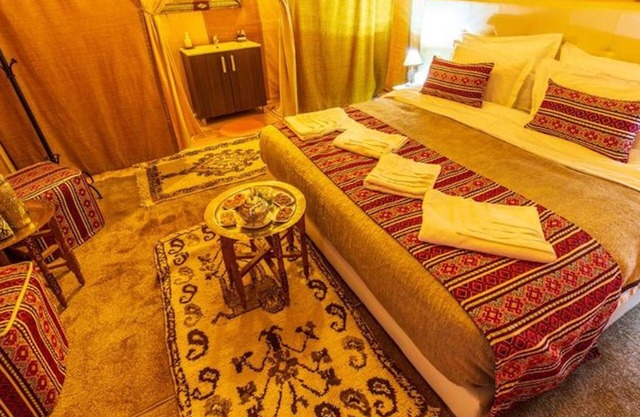 Merzouga Luxury Camp