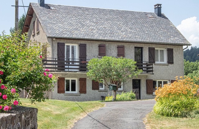 Meuble de tourisme * located in the heart of the La Plane valley