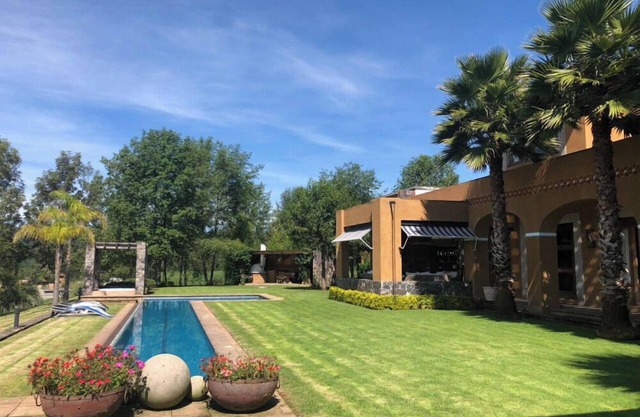 Mexican Villa in the country 10mins away from Valle de Bravo’s lake.