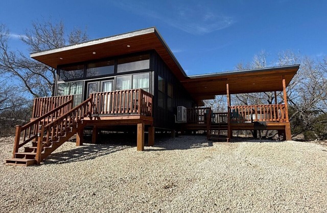 Mexico-themed cabin in Texas Hill Country on the Nueces River