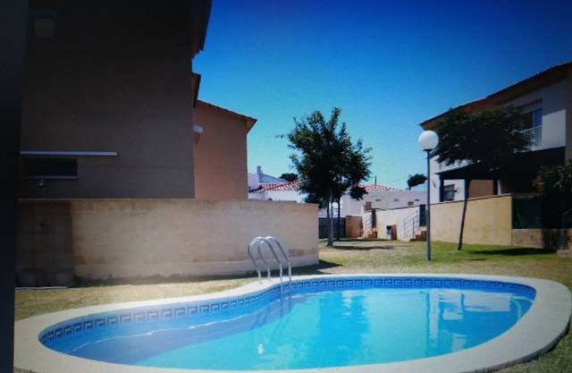 Miami Beach: Villa Vallecillos Cozy house between sea and mountains.