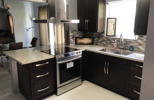 Miami Design District Large 3 Bedroom 2 Baths