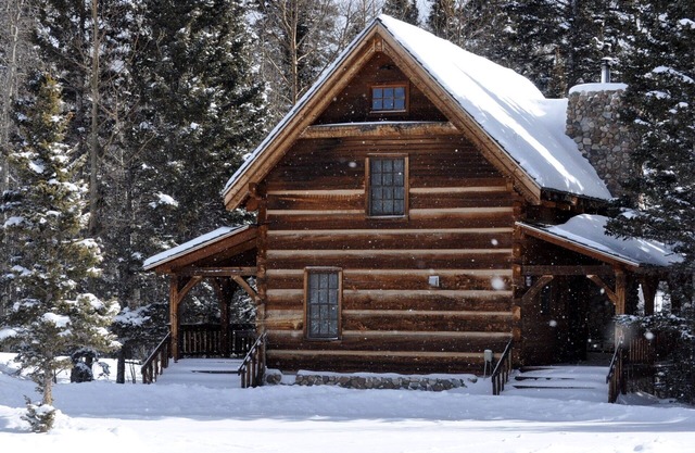 Michael Martin Murphey Cabin, America's Cowboy Singer/Songwriter Getaway Cabin
