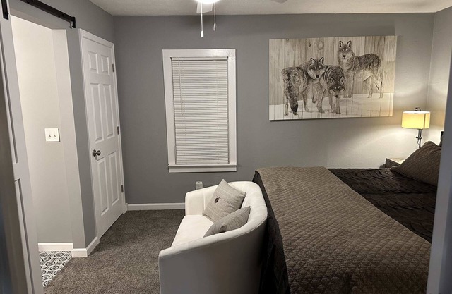 Michelle's on Mill Su