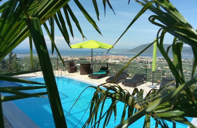 Micro Lemoni 55 m² 2x terraces sea view /city view WiFi air conditioning 2x WC´s NEW pool
