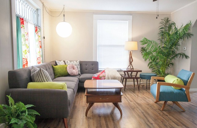 Mid Century Modern Digs with AC, WiFi in Brookfield