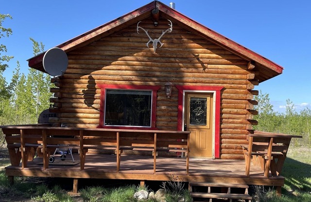 Midnight Sun Cabin in Tok, Alaska