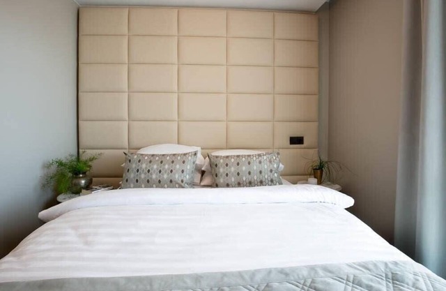 Midtown Hotel Hotel - Small Double Room