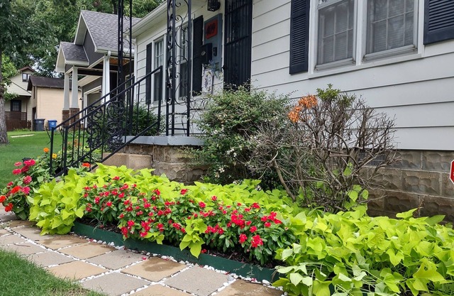 Midtown Vintage Belle House conveniently located in the center of Jonesboro.