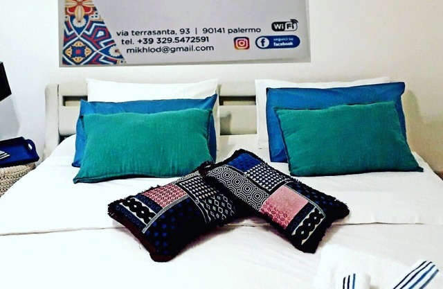 MiKlod Apartments. Hospitality in refined and elegant settings. Never trivial.