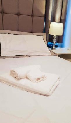 Mimi's Private Compact and Cozy Ensuite