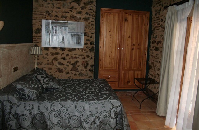 MINI SUITE ROOM