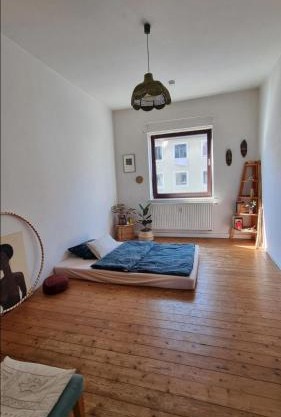Minimalistic bright room 12min from Hanover central station