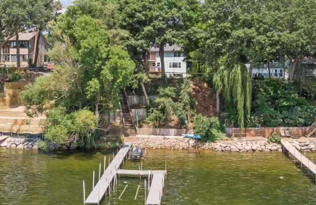 MINNeSTAY* Minnetonka Dream