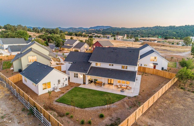 Mirasol Manor -sleeps up to 14! Minutes to Paso + SLO