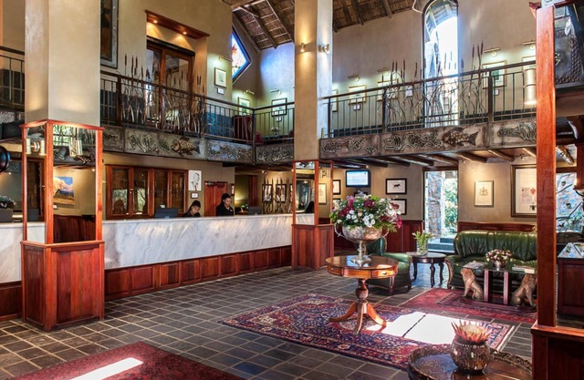 Misty Hills Country Hotel