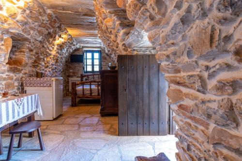 Mitatos Naxos - Suite Ligaridia Apeiranthos