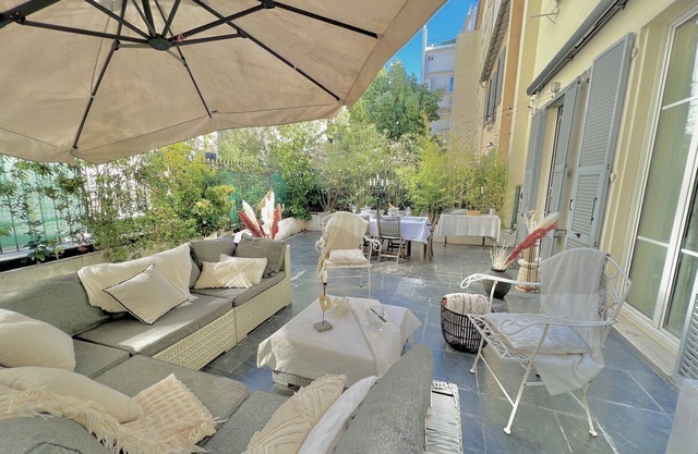 MJ-SELECT - OFFENBACH 105 m2 hyper centre ,Terrace, parking, 5 min from the sea.