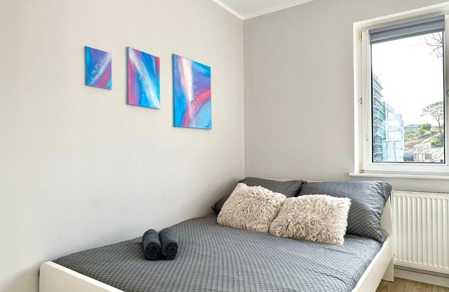 MMRent Bubble Room